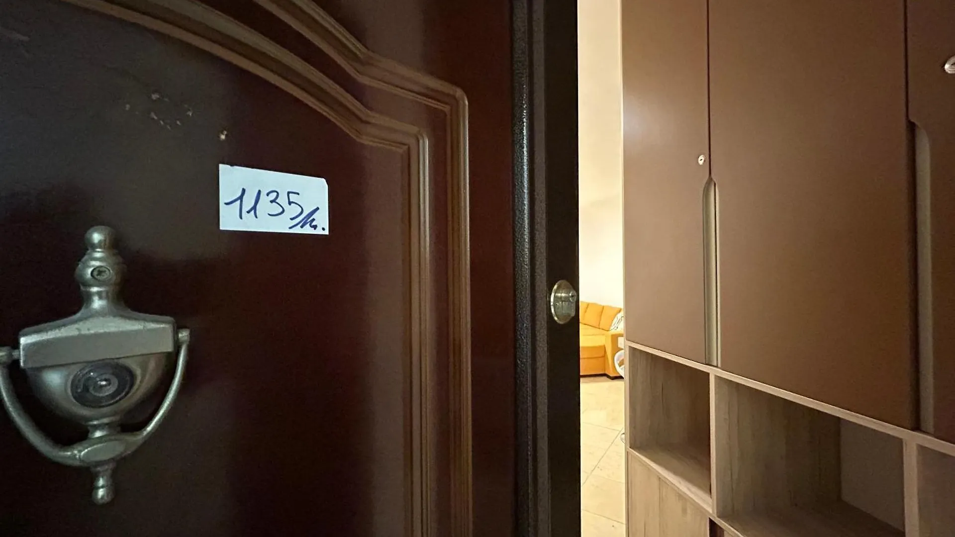 דורס 2 Bedrooms 1135 0*,