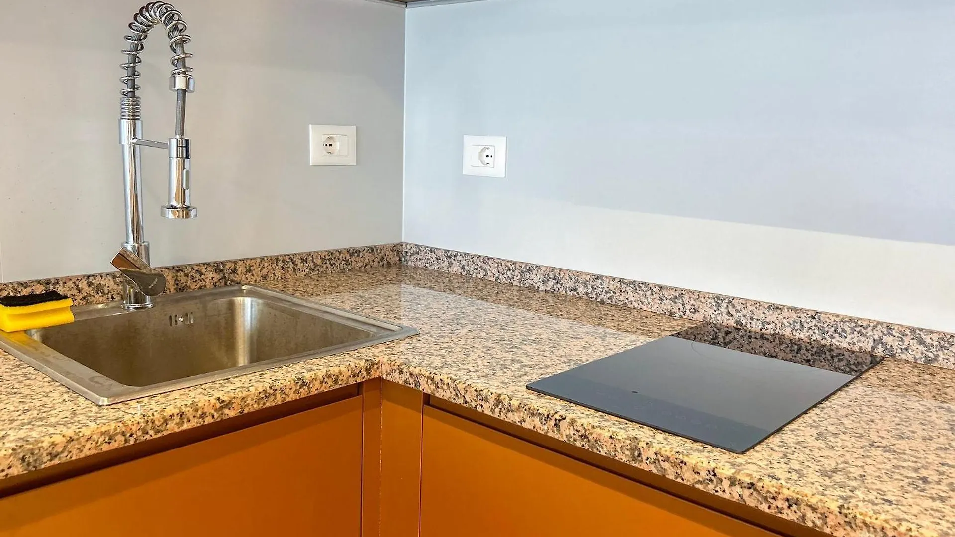 דורס 2 Bedrooms 1135 0*,  אלבניה