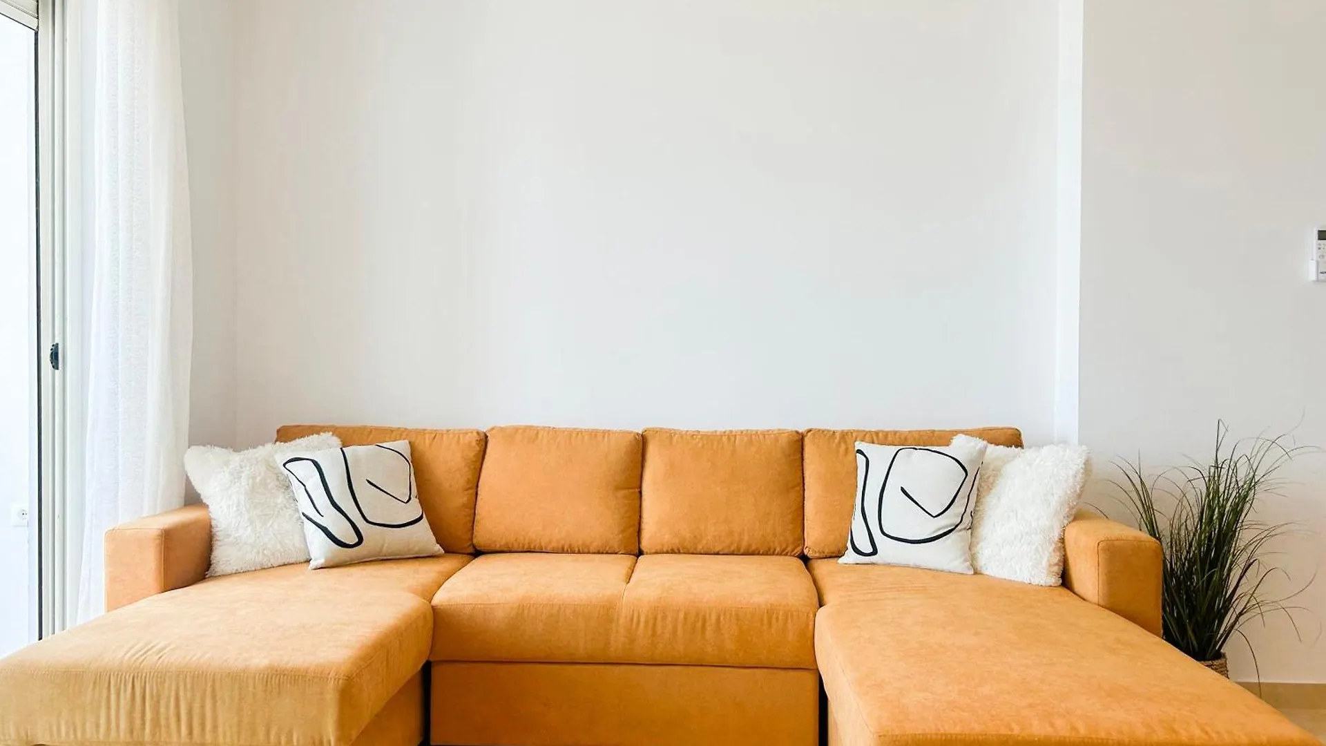 דורס 2 Bedrooms 1135 0*,  אלבניה
